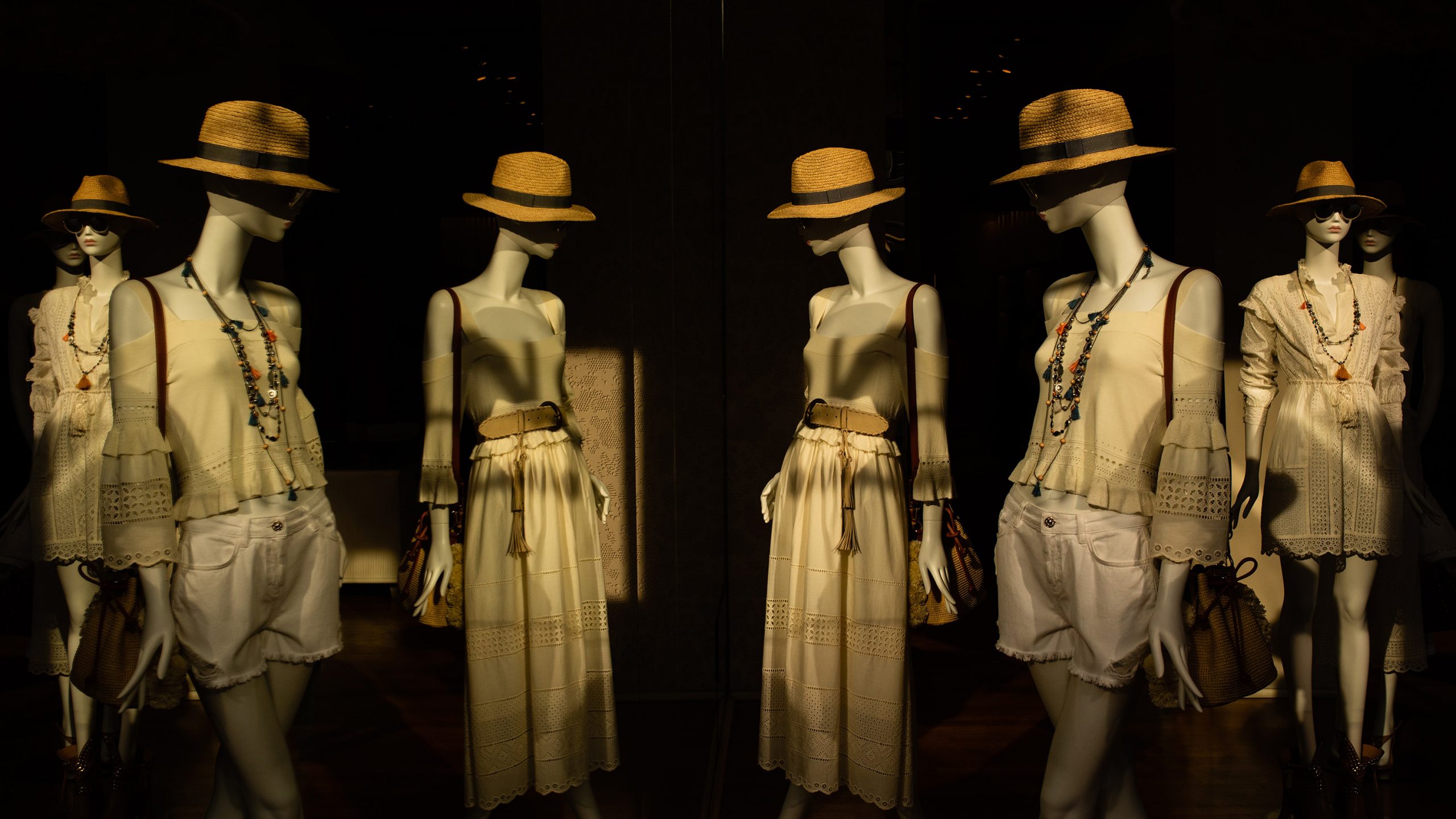 stylish Mannequins nicola-fioravanti-Z9Lb-GmVdoo-unsplash